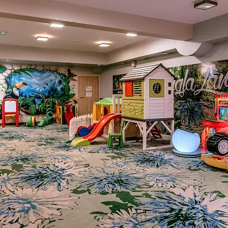 Imperiall Resort&medispa-domki Premium סיאנוז'טי