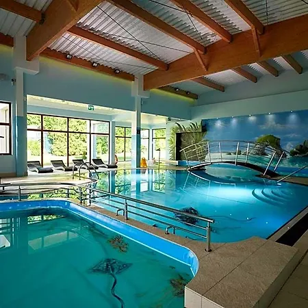 بيت خشبي Imperiall Resort&medispa-domki Premium